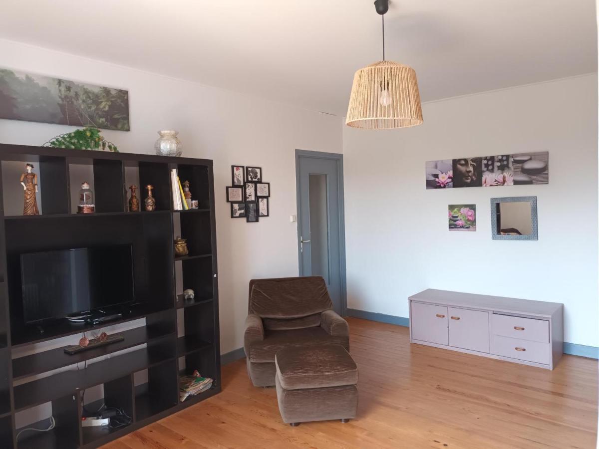 Appartement Chaleureux De 82M2 Proche De Vulcania Pontaumur Zewnętrze zdjęcie